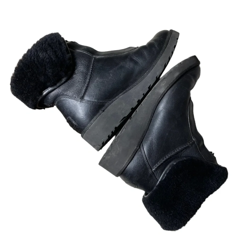 UGG Leather Shearling Boots 4 Foldover F20016E Black 10124 Winter Ankle Bootie